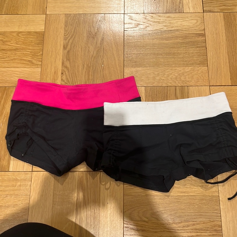 Lululemon Hot Yoga spandex shorts (bundle)